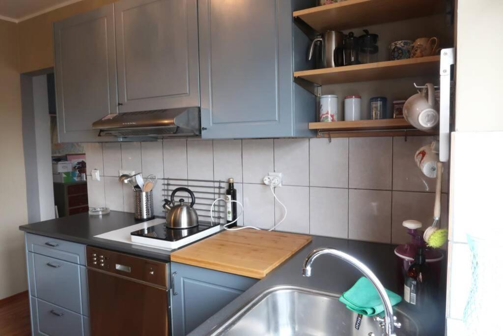 Апартаменти Warm And Welcoming Flat Downtown Акурейрі Екстер'єр фото